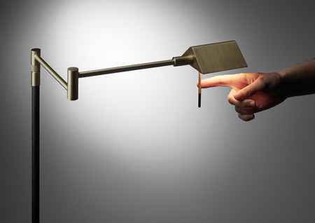 Lampa podłogowa LITE mosiądz mat, czarny mat LED 10W 3000K regulowana wysokość, ściemnialna, wychylna