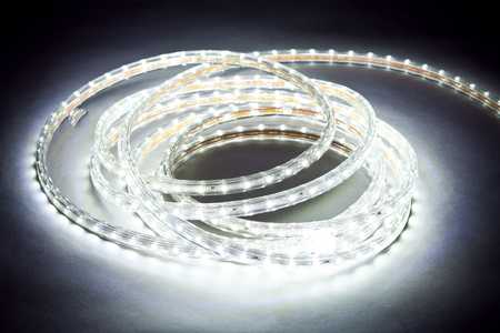 Taśma LED Greenie 230V, 60 diod 3528/metr, gumowy profil, wodoodporna IP68, 4.8W/mb CW
