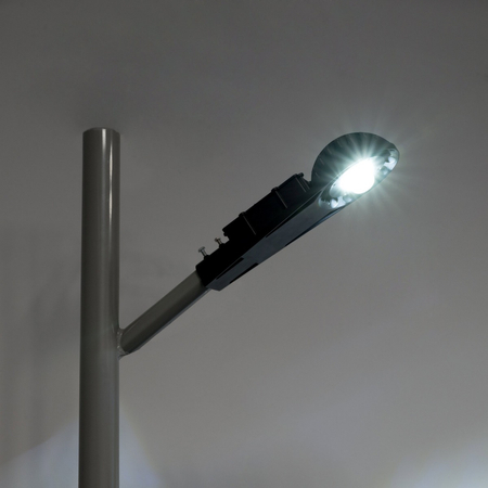 Oprawa uliczna LED Greenie Bridgelux 30W MeanWell driver IP65 aluminiowa czarna obudowa CW